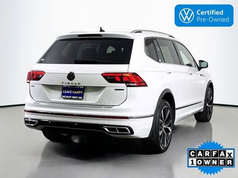 Certified 2022 Volkswagen Tiguan SEL R-Line AWD/4WD image 7