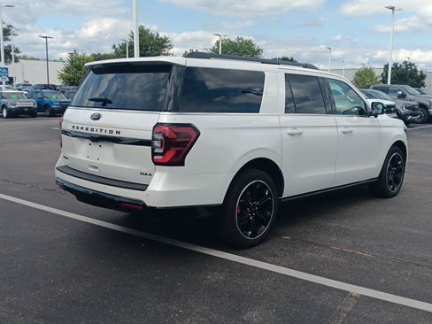 Used 2024 Ford Expedition Max Limited AWD/4WD image 5