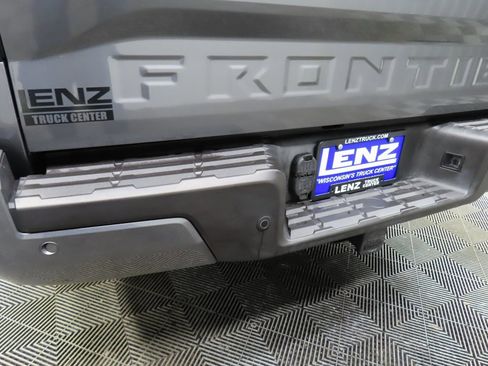 Used 2023 Nissan Frontier PRO-4X image 39