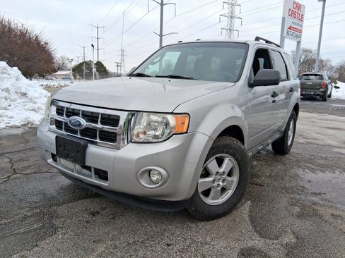 Used 2009 Ford Escape XLT image 1