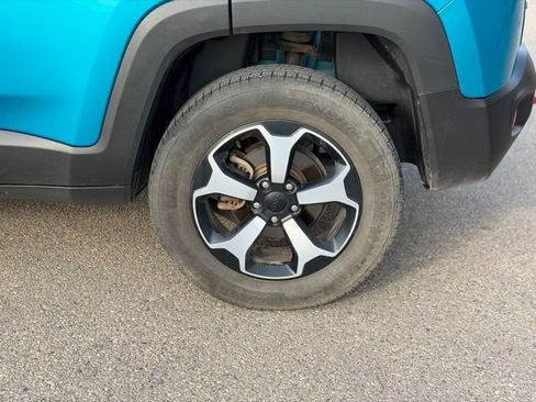 Used 2020 Jeep Renegade Trailhawk w/ Cold Weather Group image 13