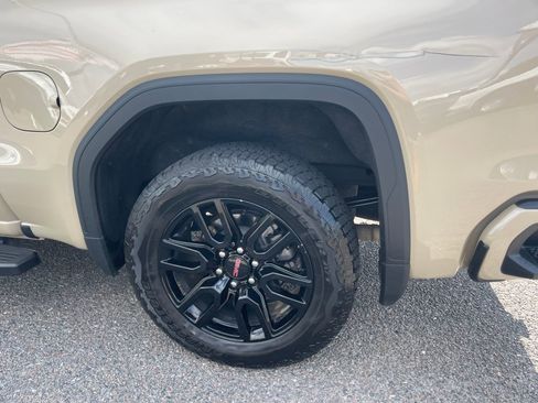 Used 2022 GMC Sierra 1500 AT4 image 10