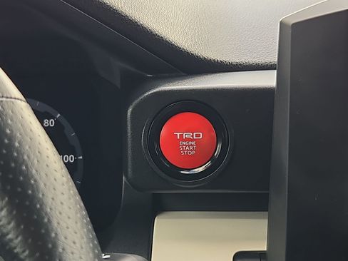 Used 2024 Toyota Tacoma TRD Off-Road AWD/4WD image 20