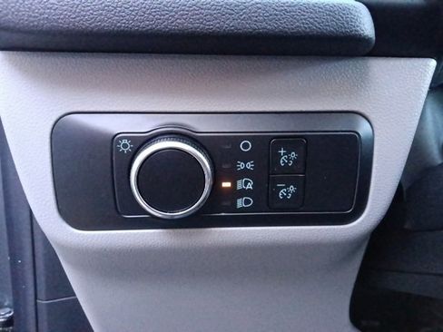 Used 2025 Ford Escape Active image 17