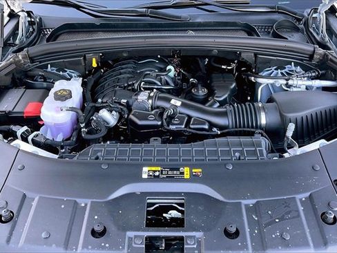 New 2025 Jeep Grand Cherokee L Laredo w/ Luxury Tech Group I image 9