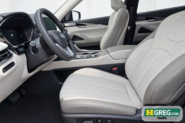 Used 2026 INFINITI QX60 Pure w/ Cargo Package FWD image 10