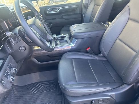 Used 2024 Chevrolet Silverado 1500 LTZ image 12