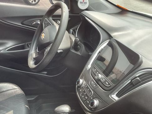Used 2021 Chevrolet Malibu LT w/ Leather Package FWD image 10