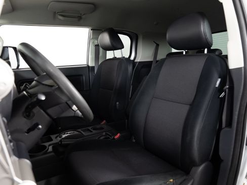 Used 2008 Toyota FJ Cruiser 4WD image 16