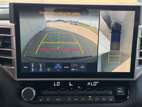 Used 2025 Toyota Tundra Limited image 24