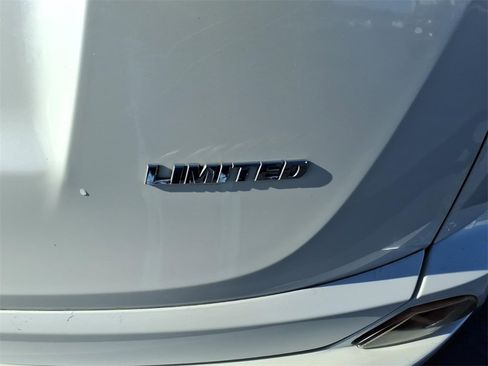 Used 2018 Toyota RAV4 Limited image 30