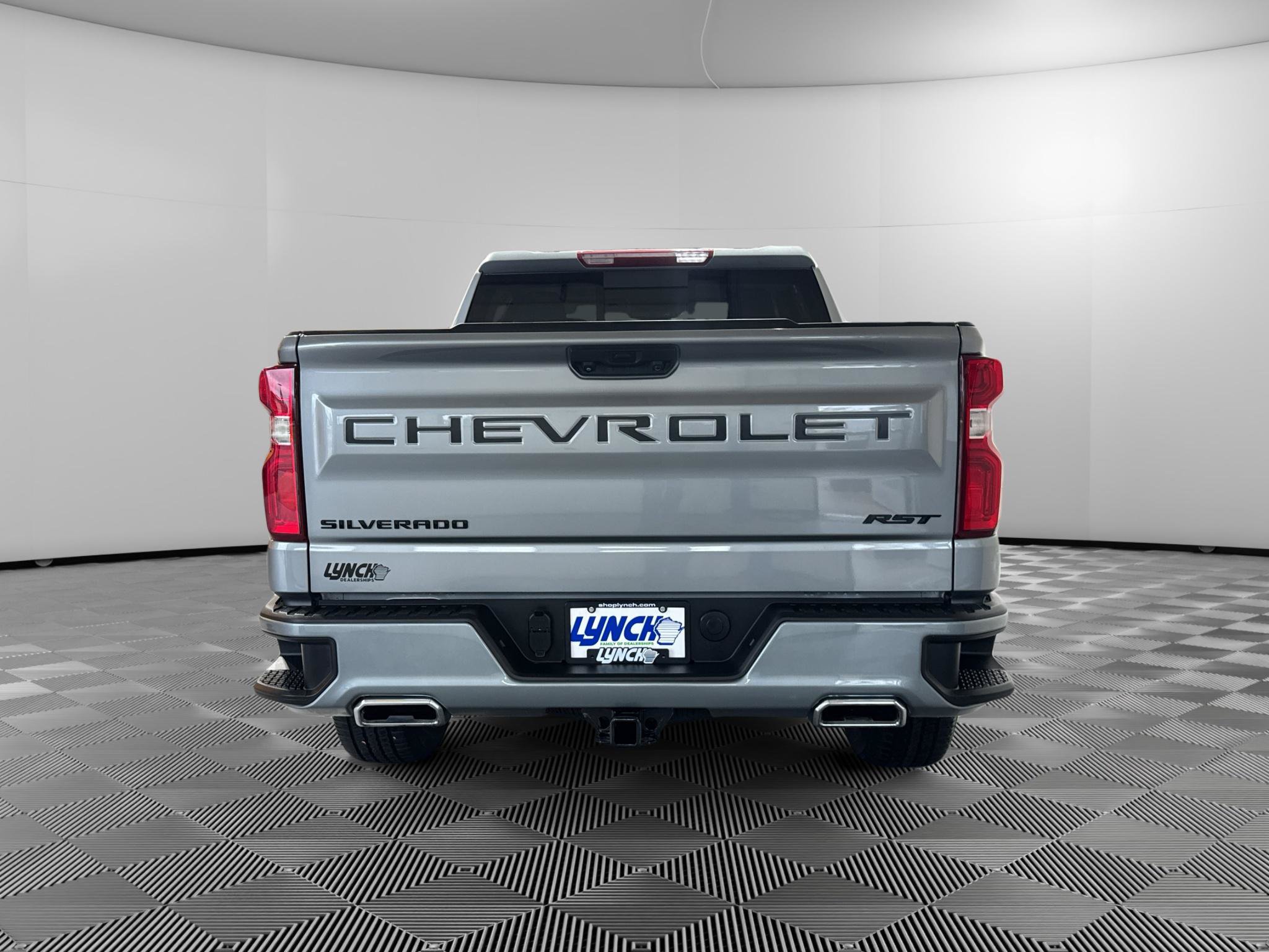 Used 2023 Chevrolet Silverado 1500 RST w/ Convenience Package II AWD/4WD image 4