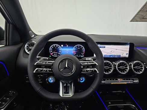 New 2026 Mercedes-Benz GLA 35 AMG 4MATIC image 8
