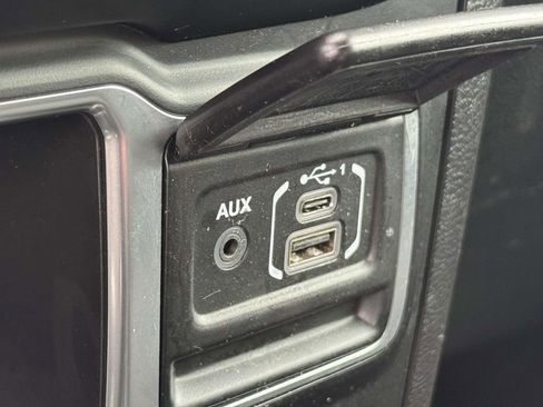 Used 2021 Jeep Wrangler Unlimited Sport AWD/4WD image 21