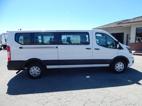 Used 2023 Ford Transit 350 XLT RWD image 9