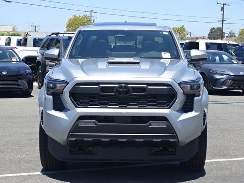 New 2026 Toyota Tacoma TRD Sport AWD/4WD image 3