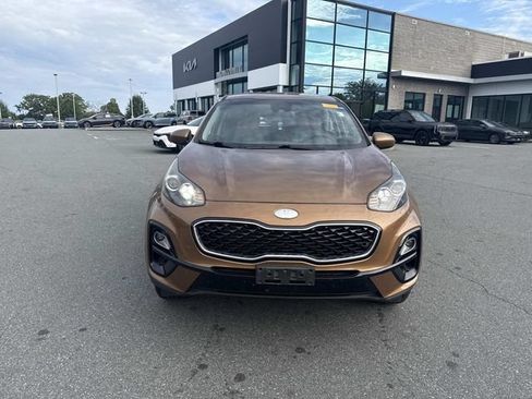 Used 2020 Kia Sportage LX AWD/4WD image 2