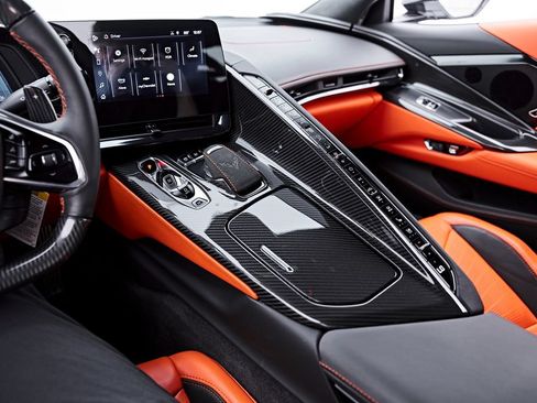 Used 2025 Chevrolet Corvette Z06 RWD image 71