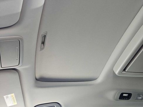 New 2026 Honda Odyssey Touring image 20