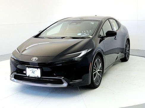 New 2026 Toyota Prius XLE FWD image 2