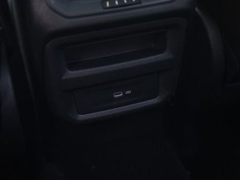 New 2025 Volkswagen Taos SE image 23