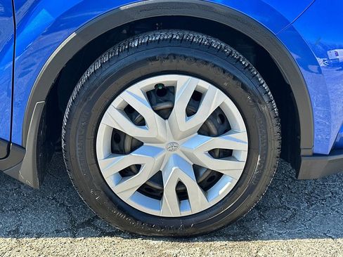 Used 2020 Toyota C-HR LE image 7