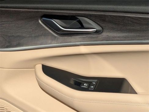 New 2025 Jeep Grand Cherokee Limited w/ Luxury Tech Group II image 37