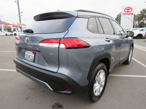 Certified 2022 Toyota Corolla Cross LE image 10