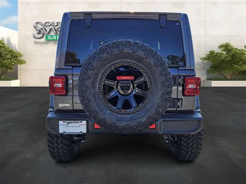 New 2025 Jeep Wrangler Unlimited Sahara w/ Technology Group AWD/4WD image 4