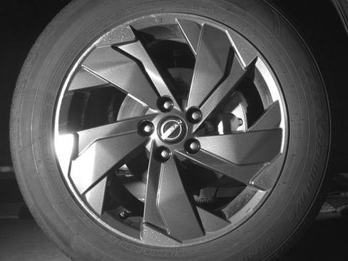Used 2025 Nissan Rogue SV FWD image 13