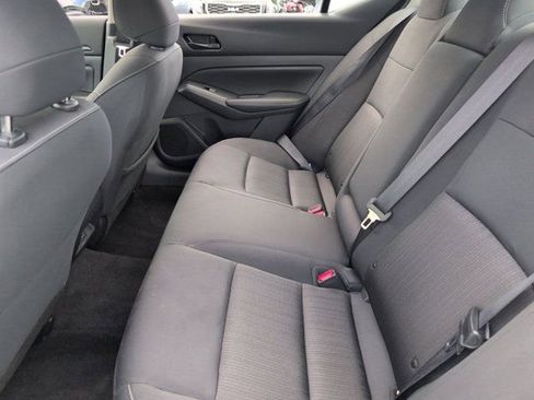 Used 2025 Nissan Altima 2.5 SV FWD image 27