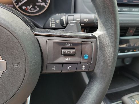 Certified 2021 Nissan Rogue SV FWD image 23