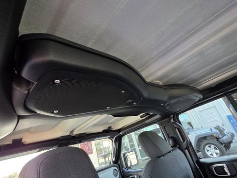 New 2026 Jeep Gladiator Sport image 11