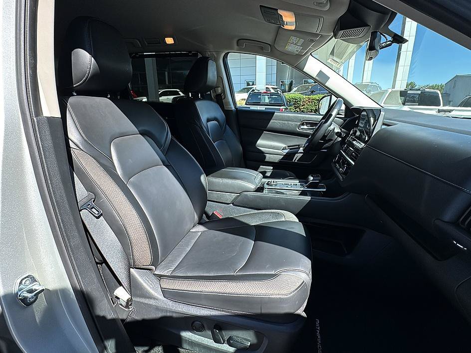 Certified 2025 Nissan Pathfinder SL AWD/4WD image 25