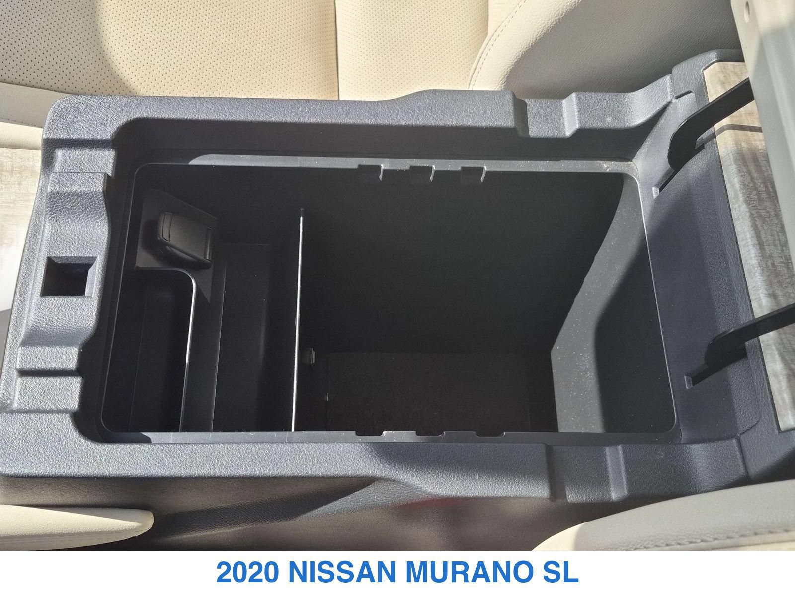 Used 2020 Nissan Murano SL w/ Moonroof Package AWD/4WD image 16