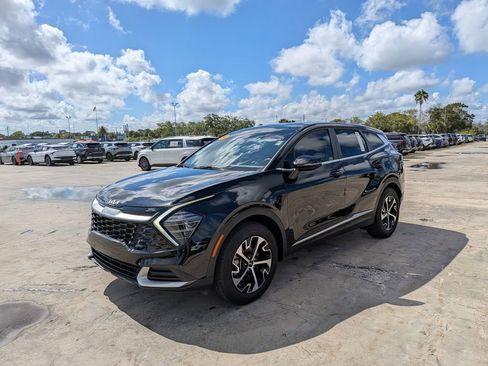 Certified 2024 Kia Sportage EX FWD image 4