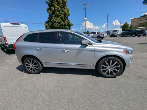 Used 2015 Volvo XC60 T5 AWD/4WD image 2