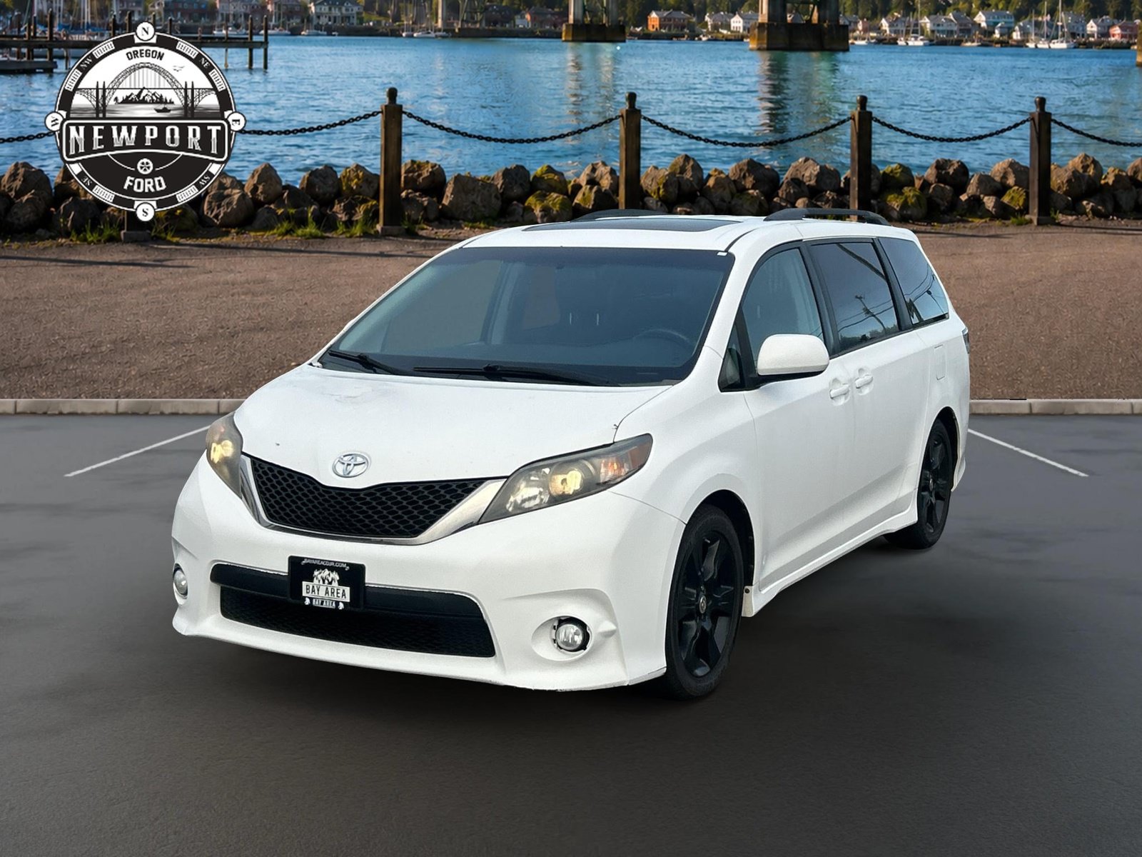 Used 2011 Toyota Sienna SE w/ Preferred Pkg FWD image 4