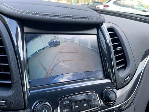 Used 2019 Chevrolet Impala Premier w/ Premier Confidence Package image 28