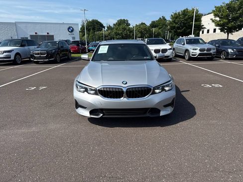 Used 2019 BMW 330i xDrive Sedan w/ Driving Assistance Package AWD/4WD image 8