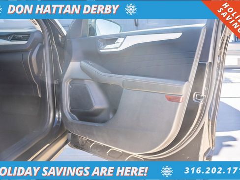 Used 2022 Ford Escape SEL image 26