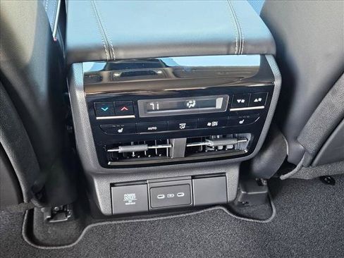 Used 2026 Acura MDX SH-AWD w/ Advance Package image 18