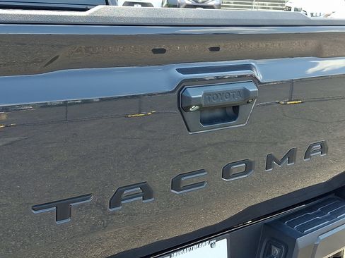 Used 2025 Toyota Tacoma TRD Sport w/ TRD Sport Premium Package AWD/4WD image 30