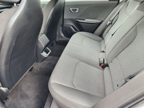 Used 2025 Kia K4 LXS image 29