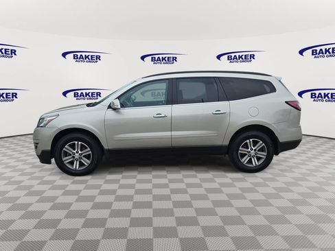Used 2016 Chevrolet Traverse LT FWD image 8