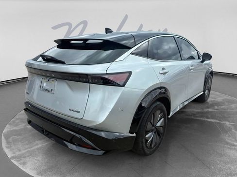 Used 2023 Nissan Ariya FWD image 7