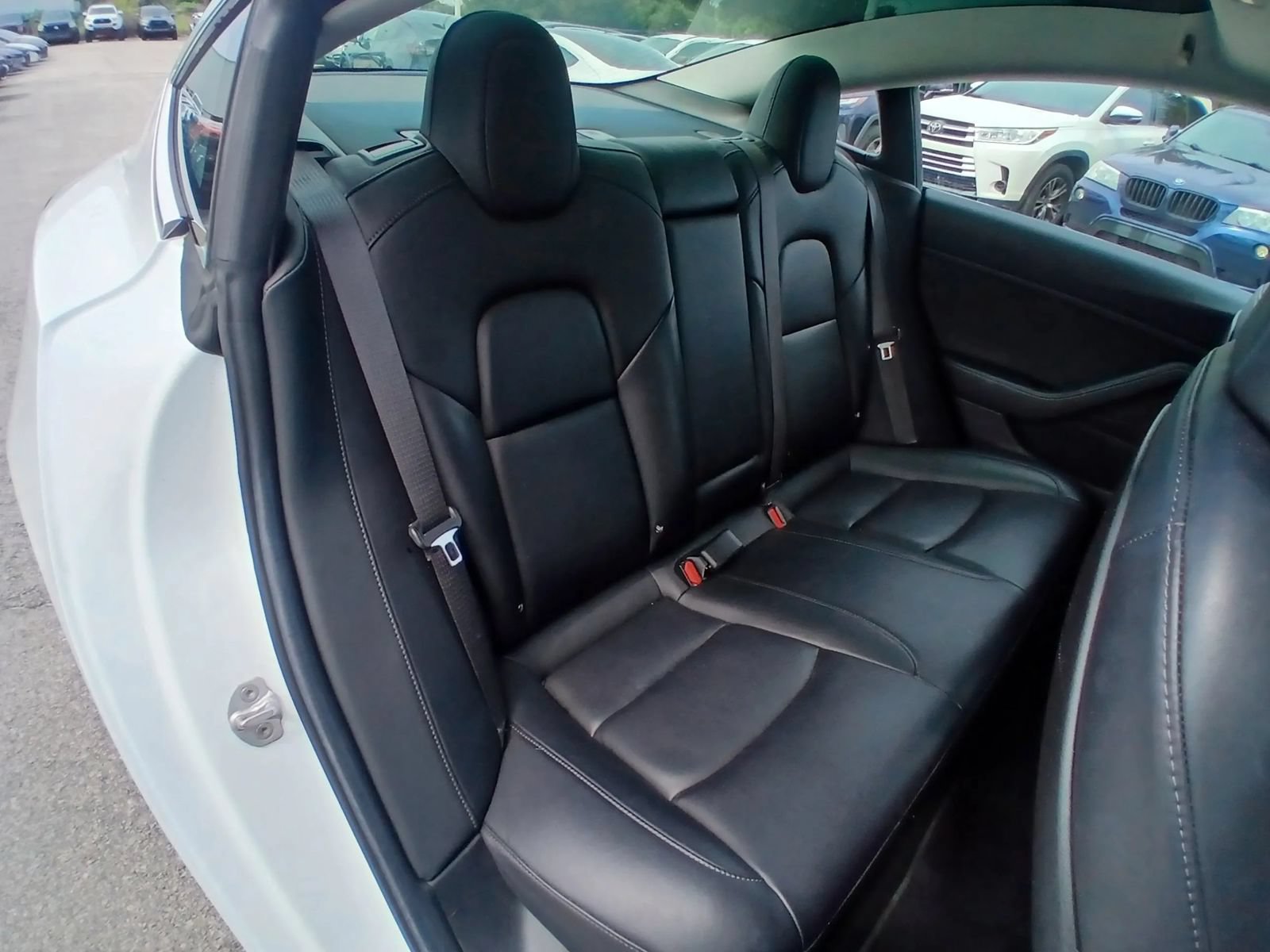 Used 2018 Tesla Model 3 Long Range RWD image 15
