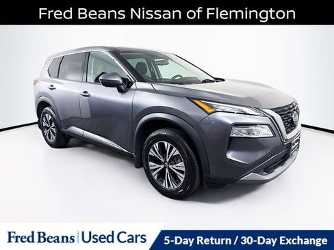 Certified 2021 Nissan Rogue SV AWD/4WD image 1
