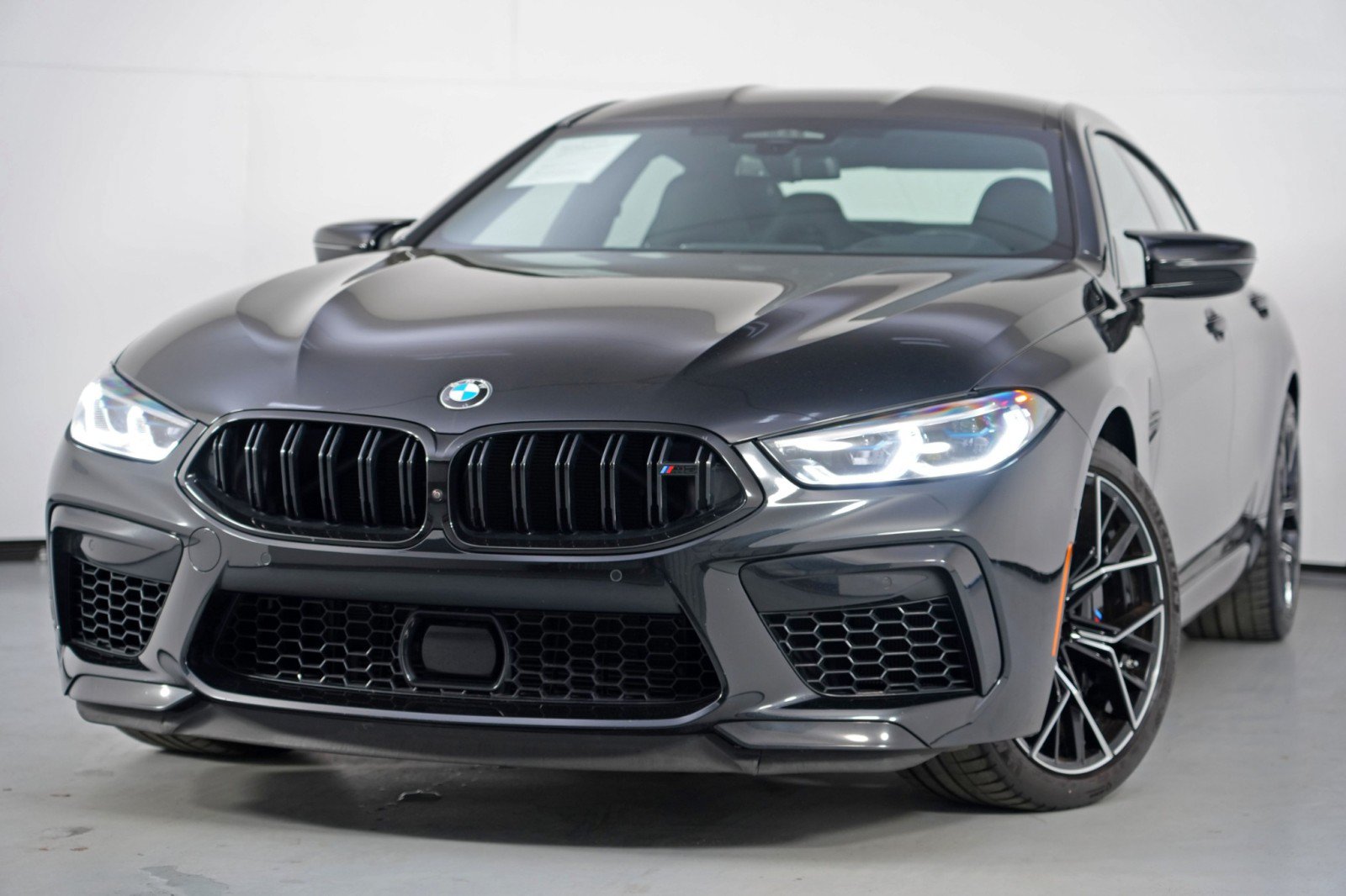 Used 2025 BMW M8 Competition AWD/4WD image 3