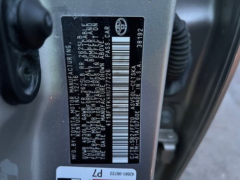 Used 2017 Toyota Camry SE image 36